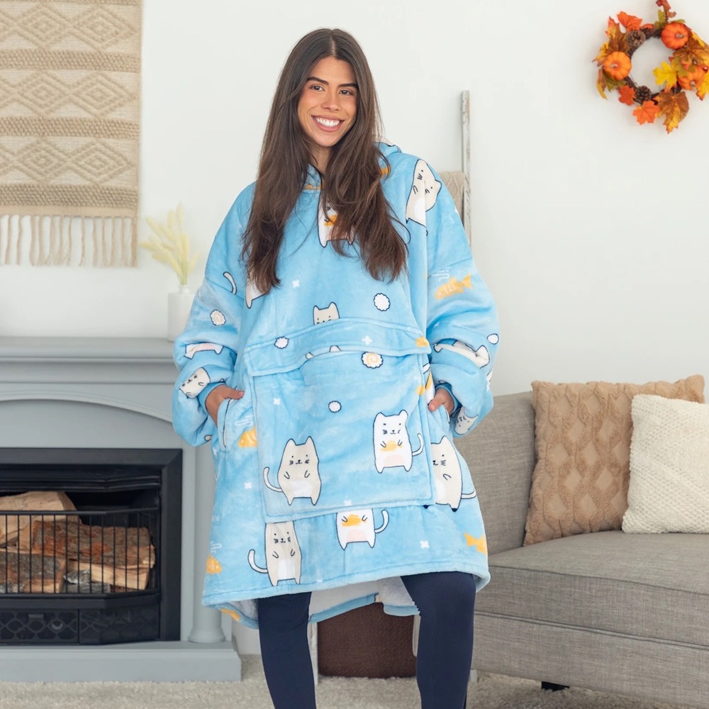 Cozy Blue Cat Print Wearable Blanket Hoodie